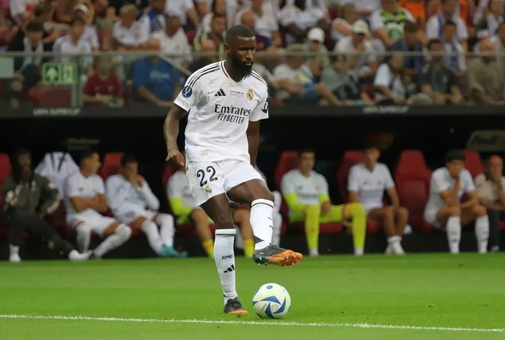 arbeloa-destaca-entusiasmo-do-real-madrid-apos-eliminar-o-manchester-city-e-avisa-para-o-derbi-com-o-atletico-no-bernabeu